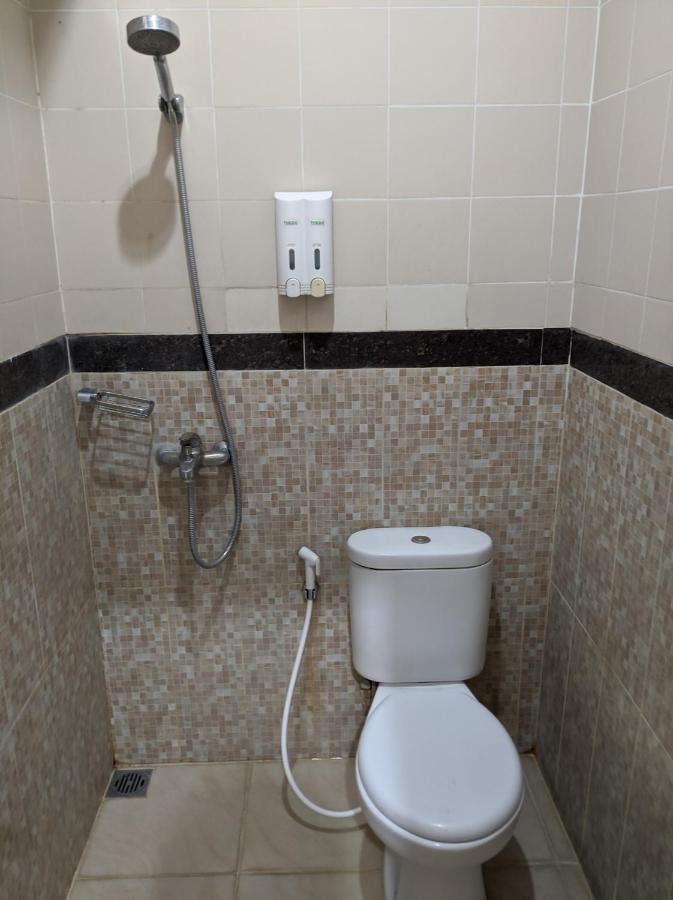 Twin Star Hotel Solo Kültér fotó