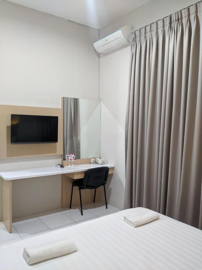 Twin Star Hotel Solo Kültér fotó
