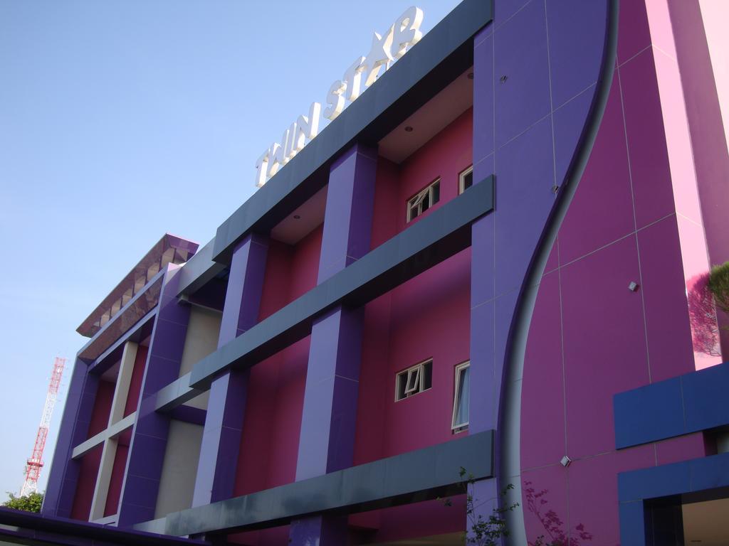 Twin Star Hotel Solo Kültér fotó