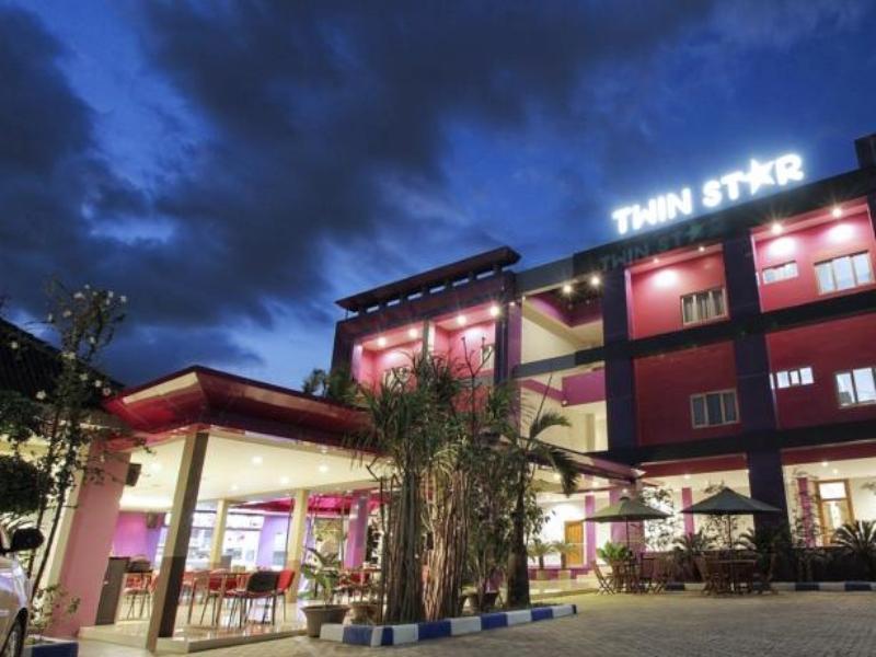 Twin Star Hotel Solo Kültér fotó